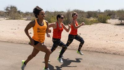 Double Olympic gold medalist Kelly Holmes running a 10K with UAE running clubs members to test the new Reebok shoes. Courtesy Reebok Mena