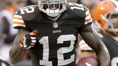 Cleveland Browns wide receiver Josh Gordon celebrates a 95-yard touchdown against the Jacksonville Jaguars. Tony Dejak / AP Photo