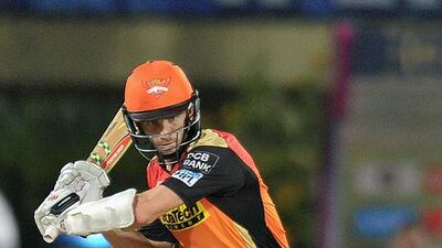 Sunrisers Hyderabad batsman Kane Williamson plays a shot against Rising Pune Supergiants. Noah Seelam / AFP