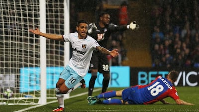 West Ham United’s Manuel Lanzini celebrates scoring against host Crystal Palace at Selhurst Park on Oct. 15, 2016. Matthew Childs / Reuters