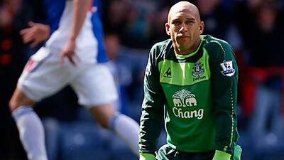 Tim Howard contemplates his error that allowed Blackburn's Nikola Kalinic to score.