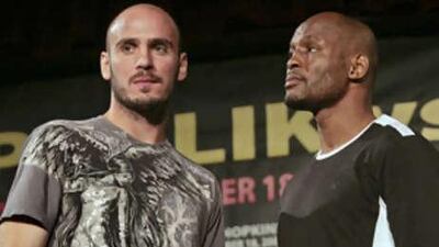 Kelly Pavlik, left, middleweight boxing champion, and Bernard Hopkins, pose during a news conference in New York.
