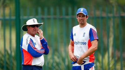 England coach Trevor Bayliss, left, is considering fielding two spinners in the second Test against Pakistan at Old Trafford. Julian Finney / Getty Images