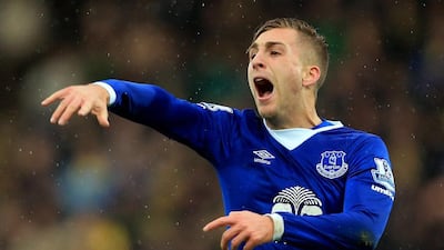 NORWICH, ENGLAND - DECEMBER 12: Gerard Deulofeu of Everton during the Premier League match between Norwich City and Everton at Carrow Road stadium on December 12, 2015 in Norwich, England. (Photo by Stephen Pond/Getty Images)