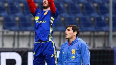 David de Gea, left, and Iker Casillas of Spain in action during a training session at the Red Bull Arena stadium on May 31, 2016 in Salzburg, Austria. David Ramos / Getty Images