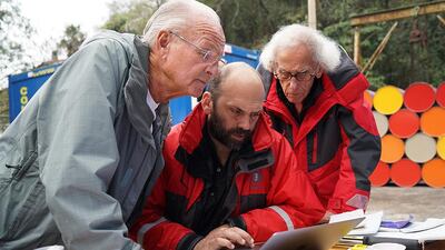 Vince Davenport, responsible for the felt and fabric installation on the pedestrian streets, director of operations Vladimir Yavachev and Christo at the project’s headquarters in Montecolino, April 2016. Photo: Wolfgang Volz