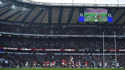 Players compete for the ball in the line-out during the Six Nations international rugby union match between England and Wales at Twickenham in south-west London on March 12, 2016. AFP / BEN STANSALL