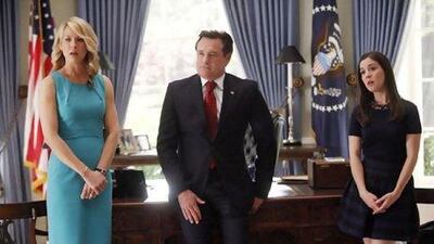 From left, Jenna Elfman, Bill Pullman and Martha MacIsaac in 1600 Penn. Jordin Althaus / NBC via Bloomberg