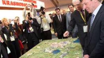 Dmitry Kozak, right, the Russian deputy prime minister, looks at a presentation for the 2014 Winter Olympics in Sochi, a Russian ski resort on the Black Sea.