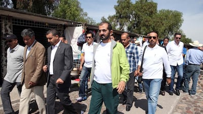 Sheikh Mohammed tours the Teotihuacan. Wam
