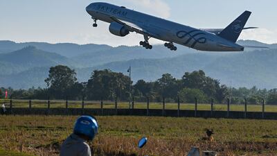 The plane takes off for Mecca. AFP