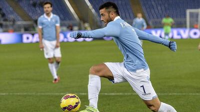 Lazio's Brazilain midfielder Felipe Anderson runs past Sampdoria's defence during their 3-0 Serie A victory on Monday. Andreas Solaro / AFP / January 5, 2015