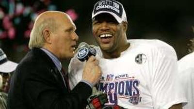 Satellite broadcasters in the Middle East are battling it out for the rights to air sports programmes, such as those provided by Fox.