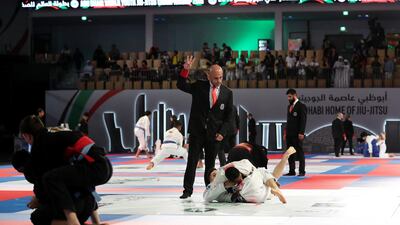 Fighters slug it out on the map.