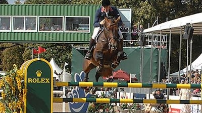 Robert Smith competing at the 2009 European Championship at Windsor on Raging Bull Vangelis S.