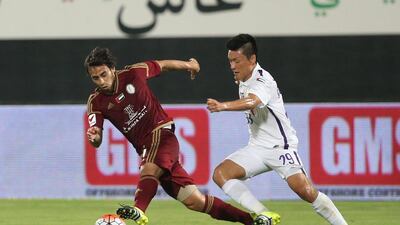 Chilean midfielder Jorge Valdivia, left, proved his worth to Al Wahda, helping his side defeat his former club Al Ain. Adil Alnaimi / Al Ittihad