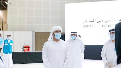 Sheikh Hamdan meets with medics.