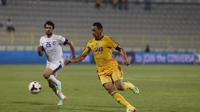 Al Wasl’s Ricardo Oliveira, right, has been a no-show for the Dubai club this pre-season. Antonie Robertson / The National