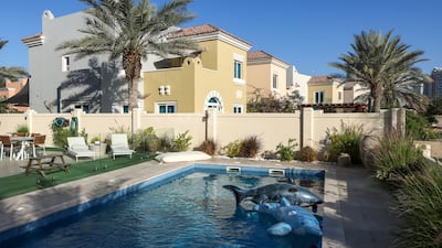 The large pool is a perfect spot to unwind during the pleasant Dubai winter weather