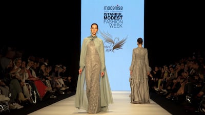 A modestwear look from Minel Ask at Istanbul Modest Fashion Week