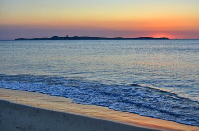 The bay in Shoalwater Islands Marine Park remains wonderfully placid most of the day. Photo: Ronan O'Connell