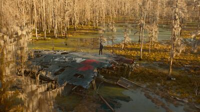 65 tells the story of Mills, an astronaut from an advanced civilisation who crashes on Earth when dinosaurs ruled the planet