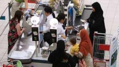 Customers at supermarkets in Dubai can now get information on food storage and preparation.