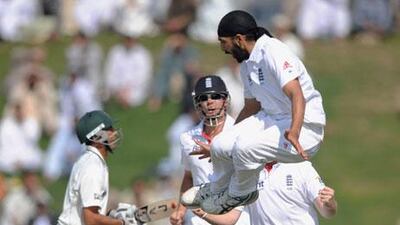 Monty Panesar was nervous on day one but has since settled into a groove in the Abu Dhabi Test.