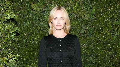 Hitch actress Amber Valletta wore a black silk cardigan from Chanel’s Paris-Cosmopolite 2016/17 collection and black leather pants from the spring-summer 2017 ready-to-wear collection, teamed with a Chanel bag and shoes. Courtesy Chanel