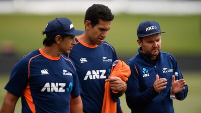 New Zealand batsman Ross Taylor, centre, and coach Mike Hesson, right, could soon be touring Pakistan as the New Zealand Cricket board mull over an offer from the PCB to tour the country. Stu Forster / Getty Images