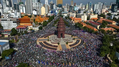 Tens of thousands of Cambodians take to the streets of Phnom Penh to support the government in a border dispute with Thailand. AFP
