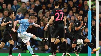 Manchester City’s Kevin De Bruyne (2-L) scores the 1-0 lead during the Uefa Champions League quarter final, second leg soccer match between Manchester City and Paris Saint-Germain in Manchester, Britain, 12 April 2016. EPA/NIGEL RODDIS