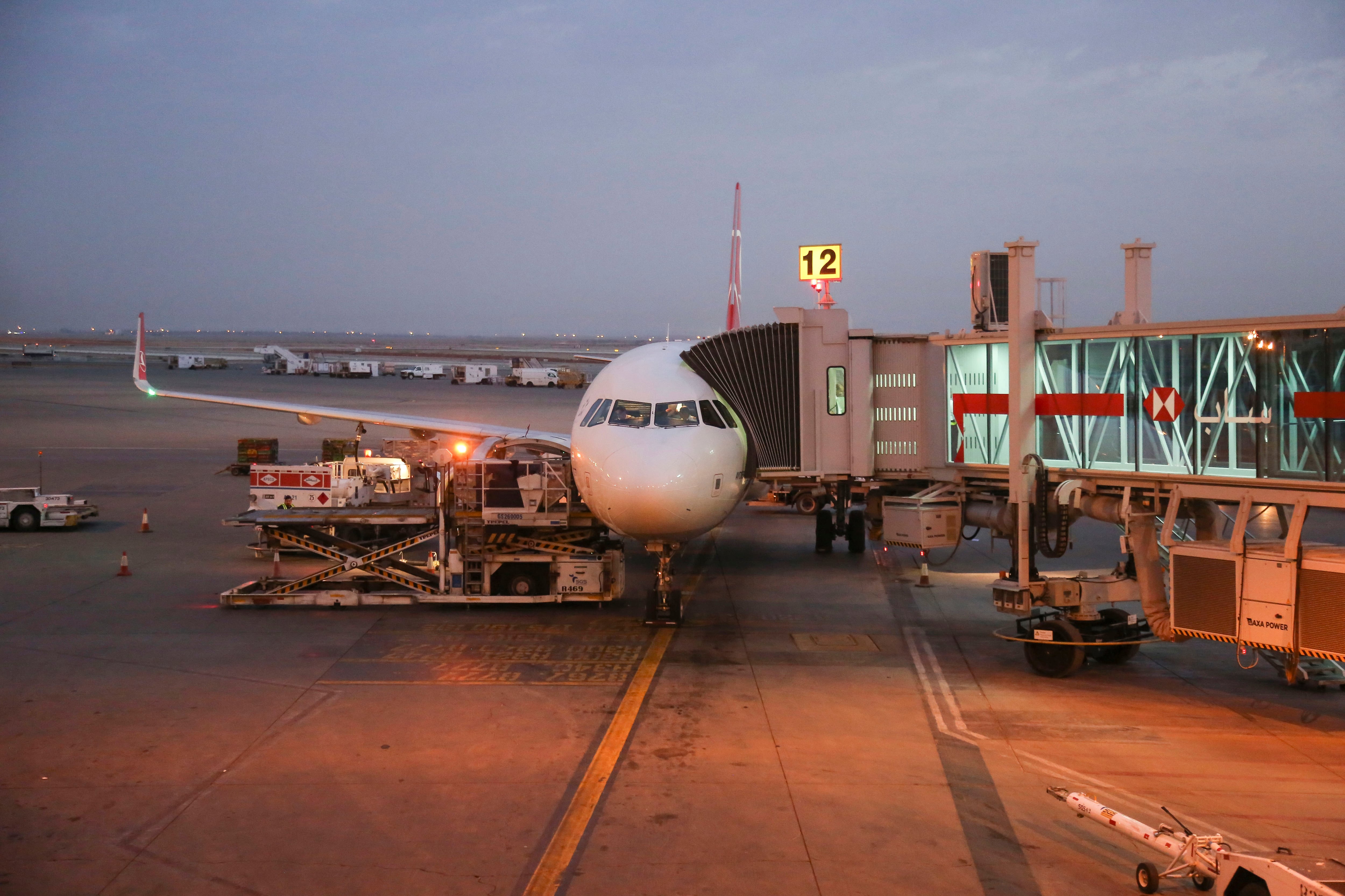 UAE Airlines Suspend Riyadh Flights Following King Khalid International Airport Security Closure