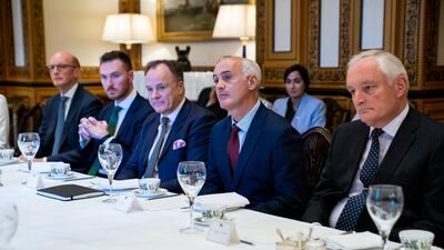 The British delegation welcomed the visit of the UAE Minister of Foreign Affairs, stressing that the relations of cooperation with the UAE are witnessing continuous development in various fields, especially economic, investment, educational, cultural and social fields. MOFAAIC / Wam