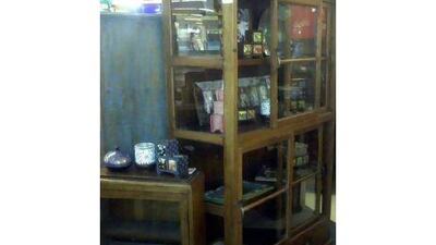 Antika furniture store