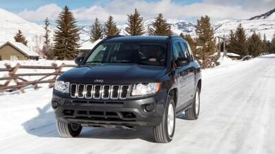 Chrysler redid the new Compass to look more like its larger sibling, the Jeep Grand Cherokee.
