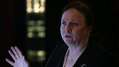 Michele Smith Motiwalla speaking during the seminar on "Women doing business in the Middle East: Women working for Women in the Kingdom of Saudi ArabiaÓ held at Capital Club, DIFC in Dubai.