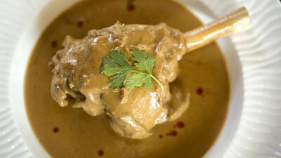Lamb main: Nali nihari gosht