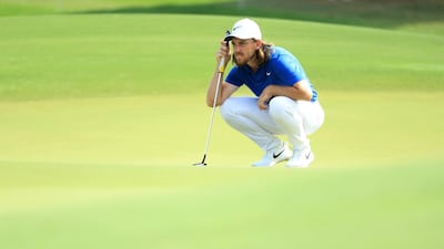 DUBAI, UNITED ARAB EMIRATES - NOVEMBER 16: Tommy Fleetwood of England lines up a putt on the 1st green during day two of the DP World Tour Championship at Jumeirah Golf Estates on November 16, 2018 in Dubai, United Arab Emirates. (Photo by Andrew Redington/Getty Images)