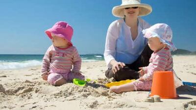 On the beach small children should be protected from the sun by hats and all-over clothing. It also helps if parents set a good example.