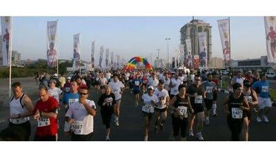 Ras Al Khaimah, 19th February 2010. Participants at the start of the 1/2 RAK Marathon. (Jeffrey E Biteng / The National)