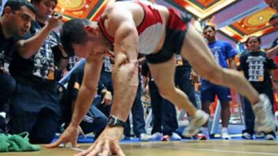 Adrian Hayes takes part in the last stage of the Ultimate Cross-Training Challenge at Ibn Battuta Mall.