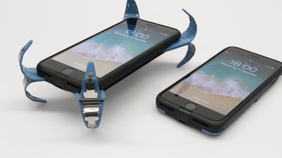 After a few years of development, Philip Frenzel has come up with a phone case that senses when it’s falling and shoots out eight shock absorbing “limbs” to cushion it as it hits the floor.