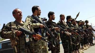 Supporters of Houthi rebels hold weapons during a gathering to mobilise more tribal fighters into the intensifying battlefront of Hodeidah, in Sana'a, Yemen, 27 September 2018. EPA