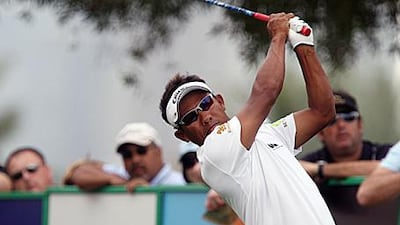Overnight leader Thongchai Jaidee maintains his bid to win the Dubai Desert Classic with another solid round.