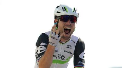 Mark Cavendish of Great Britain riding for Team Dimension Data sprints to win his fourth stage during stage fourteen, a 208.5km stage from Montélimar to Villars-les-Dombes Parc des Oiseaux at on July 16, 2016 in Montelimar, France. Chris Graythen / Getty Images