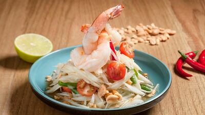 Papaya salad with prawns