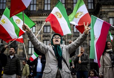 Iranians protesting in Dam Square following the death of Iranian Mahsa Amini. EPA / REMKO DE WAAL