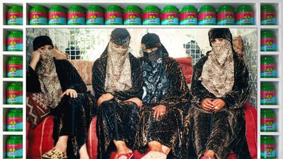 'Chillin_' (2000) by Hassan Hajjaj. Courtesy Hassan Hajjaj