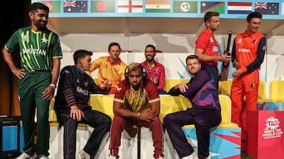 MELBOURNE, AUSTRALIA - OCTOBER 15: Players complete the mannequin challenge ahead of the ICC Men's T20 World Cup on October 15, 2022 in Melbourne, Australia. (Photo by Martin Keep / Getty Images)